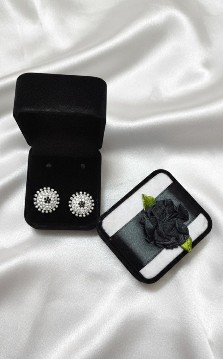 Cluster Sparkle Studs